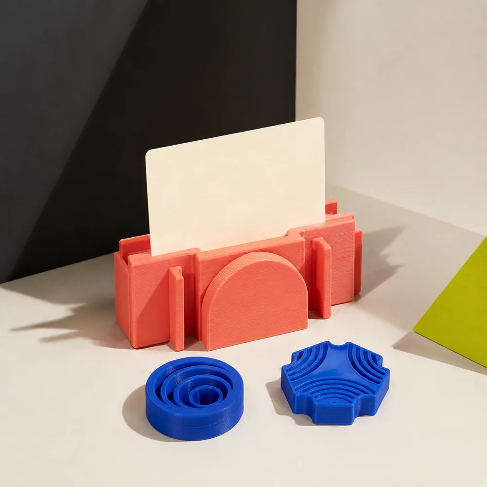 Coral 3D-printed event place-card holder