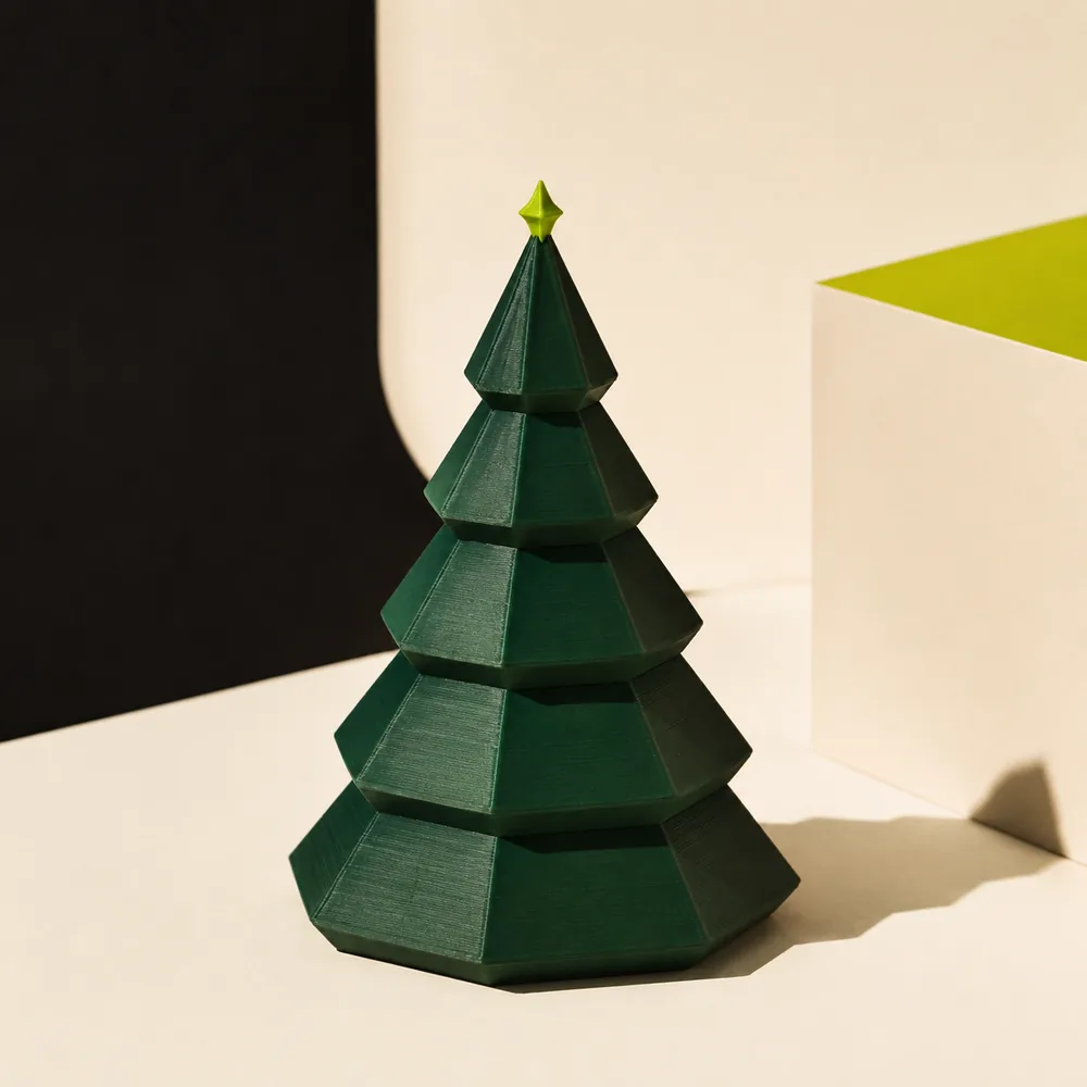 Forest-green geometric 3D-printed holiday tree